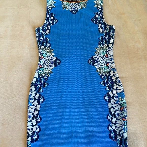 VENUS BODYCON BLUE & FLORAL PRINT DRESS IN POLY AND SPANDEX SIZE ME… - Picture 3 of 10